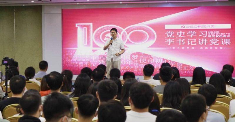 赞！工厂生产车间起火，员工及时报警并展开灭火